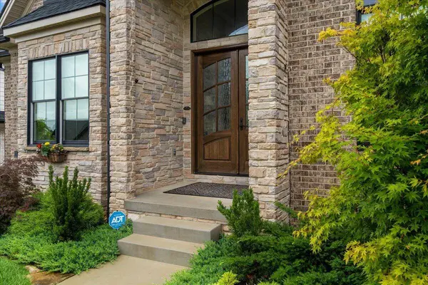 2428 Lorenzo Way, Lexington, KY 40509