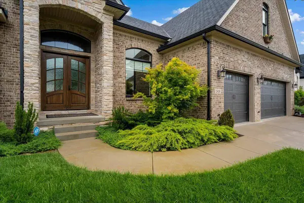 2428 Lorenzo Way, Lexington, KY 40509