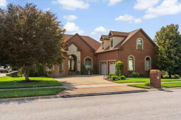 110 Loch Lomond Drive, Georgetown, KY 40324