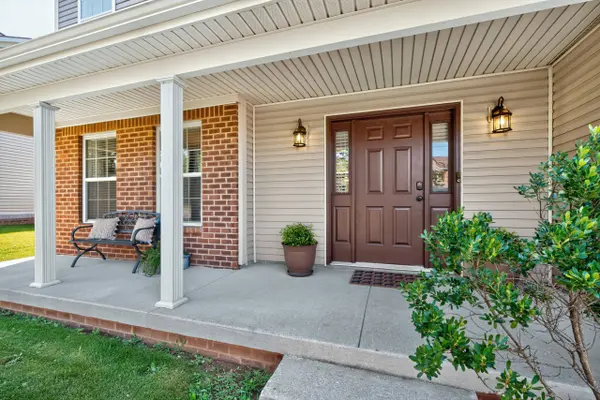 716 Newtown Springs Drive, Lexington, KY 40511