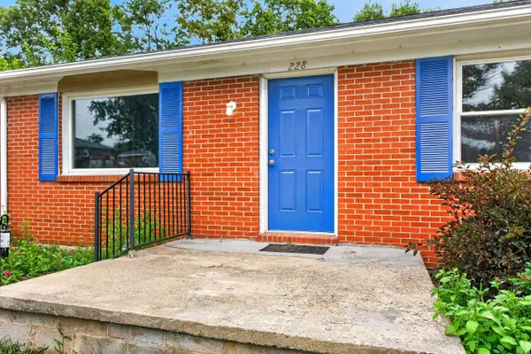 228 Laurel Lane, Nicholasville, KY 40356