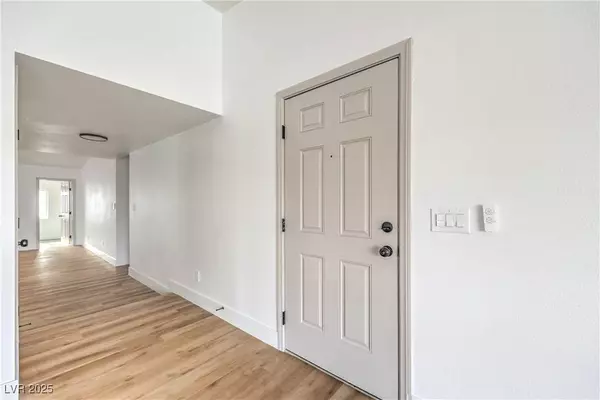 5179 Spencer Street, Las Vegas, NV 89119