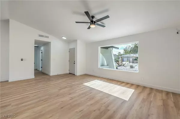 2529 Indian Sage WAY, Las Vegas, NV 89108