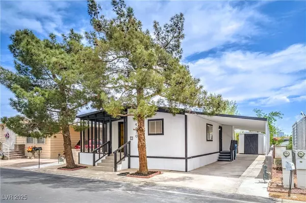 4670 Royal Ridge AVE, Las Vegas, NV 89103