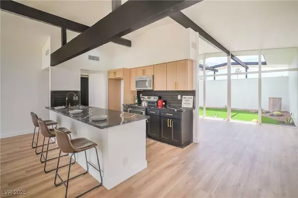 6320 Dayton AVE, Las Vegas, NV 89107