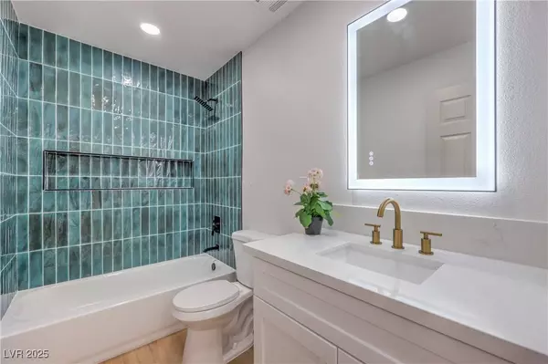 40 Laswell ST, Henderson, NV 89015