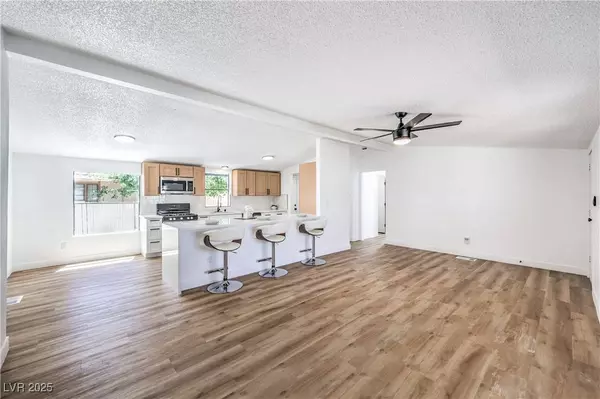 6024 Bluehill AVE, Las Vegas, NV 89156