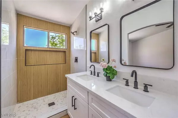 410 Aloha DR, Henderson, NV 89015