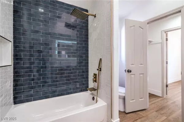 1144 Calico Ridge DR, Henderson, NV 89011