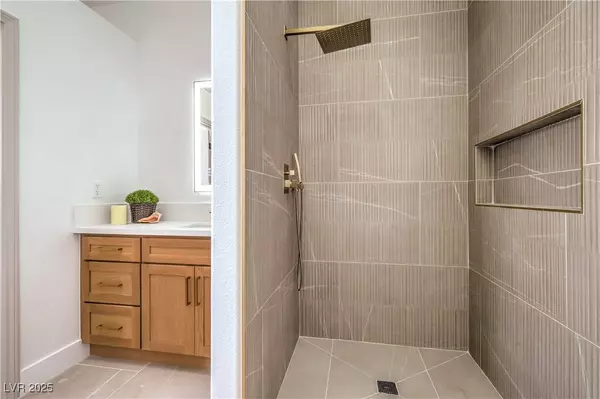 1144 Calico Ridge DR, Henderson, NV 89011