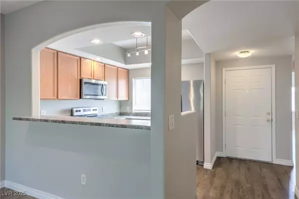 6160 Rumrill ST #215, Las Vegas, NV 89113