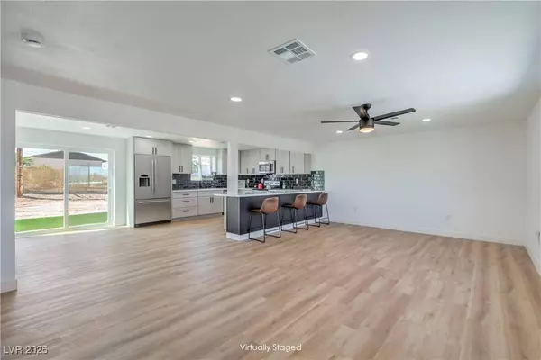 5200 Blanton DR, Las Vegas, NV 89122