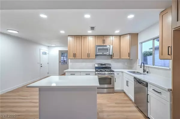 3676 N Braewood AVE, Las Vegas, NV 89120