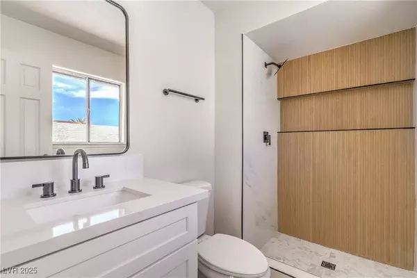 4742 El Tesoro AVE, Las Vegas, NV 89121