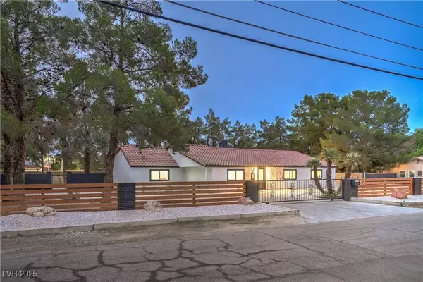 3456 Happy LN, Las Vegas, NV 89120