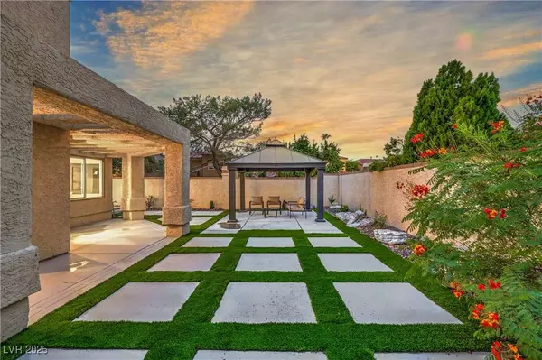 4925 Turtle Point DR, Las Vegas, NV 89113