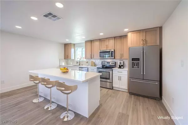 1027 Laurel AVE, Las Vegas, NV 89104