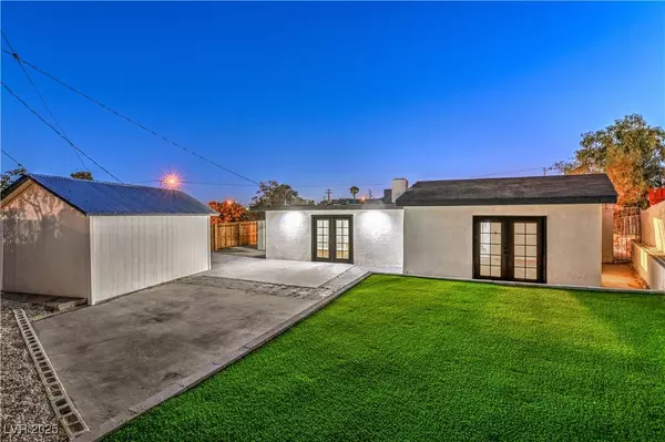 1914 Capistrano AVE, Las Vegas, NV 89169