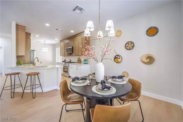 1978 High Mesa DR, Henderson, NV 89012