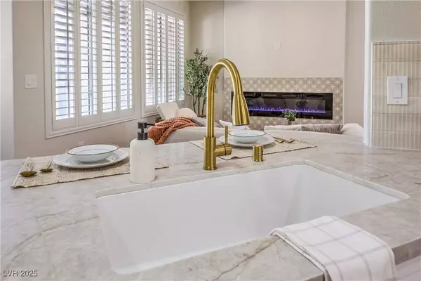 1978 High Mesa DR, Henderson, NV 89012