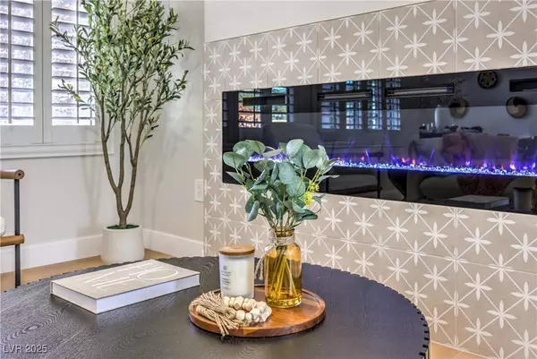 1978 High Mesa DR, Henderson, NV 89012