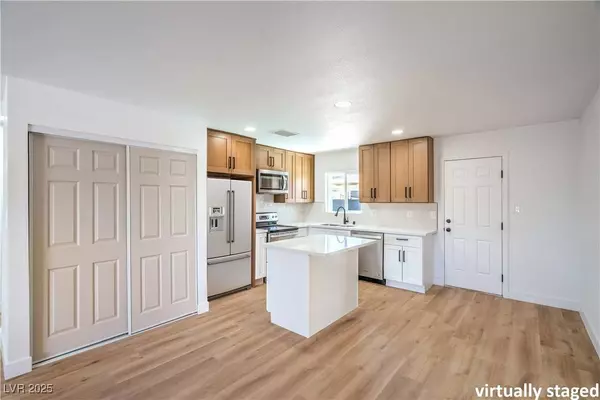 121 N 20th ST, Las Vegas, NV 89101