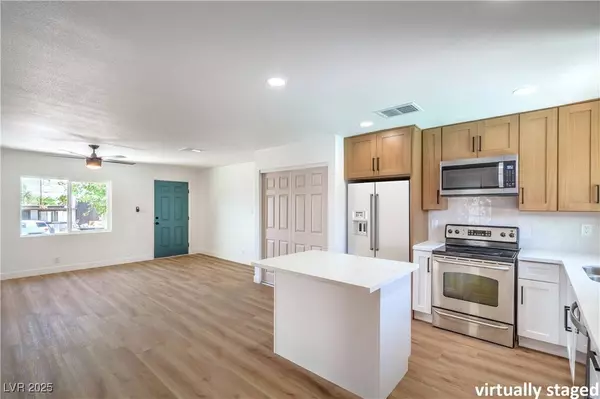 121 N 20th ST, Las Vegas, NV 89101