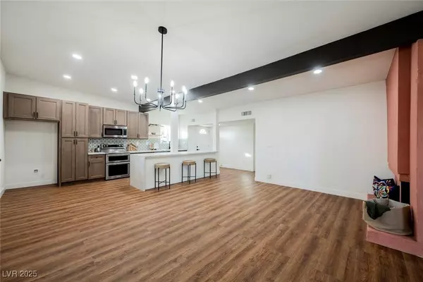 1955 Raindance WAY, Las Vegas, NV 89169