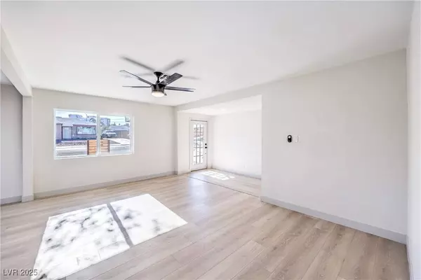 30 Lowery ST, Henderson, NV 89015