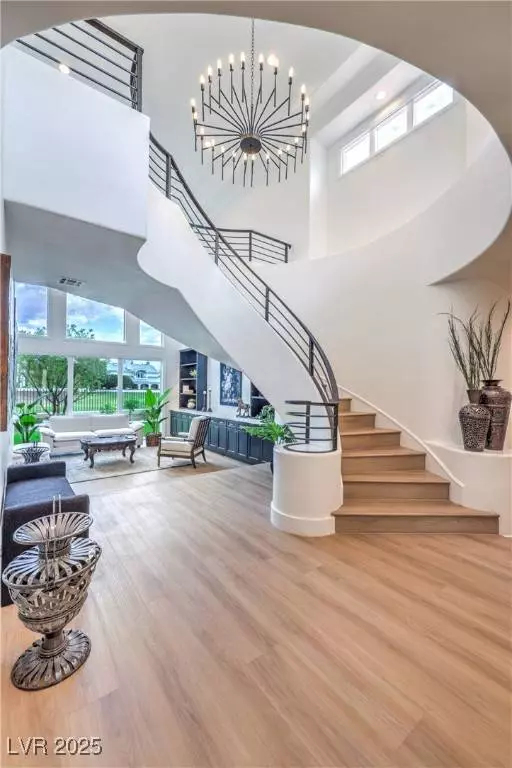 8200 Horseshoe Bend LN, Las Vegas, NV 89113