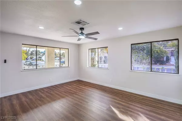 1200 Woodbridge DR, Las Vegas, NV 89108