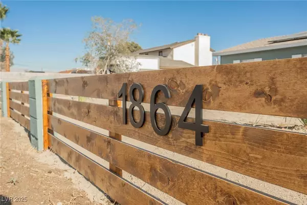 1864 Shadow Mountain PL, Las Vegas, NV 89108