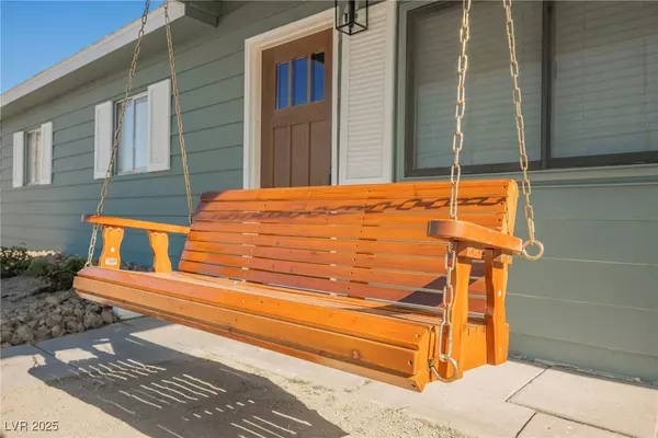 1864 Shadow Mountain PL, Las Vegas, NV 89108