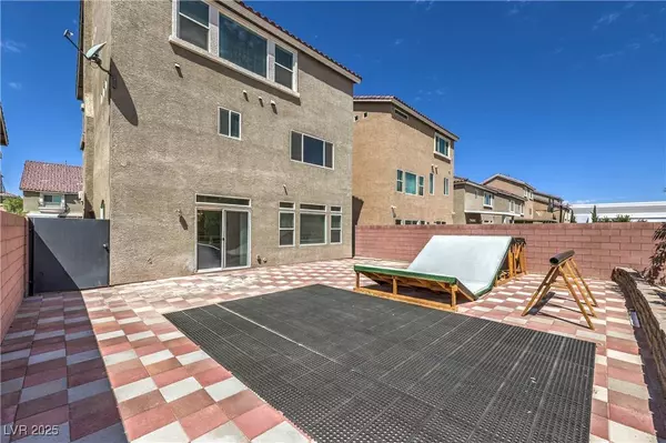 7066 Switchback Ridge CT, Las Vegas, NV 89118