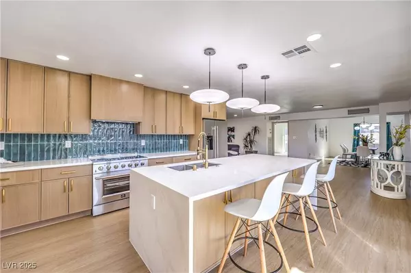 644 Lacy LN, Las Vegas, NV 89107