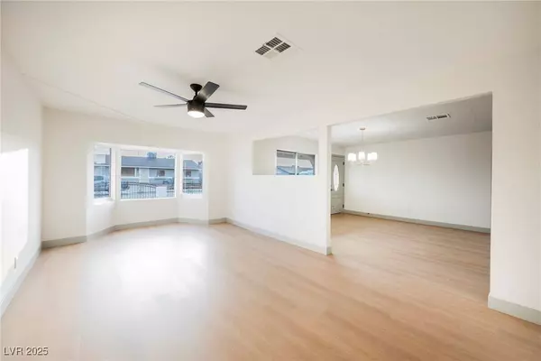 3785 Lone Oak ST, Las Vegas, NV 89115