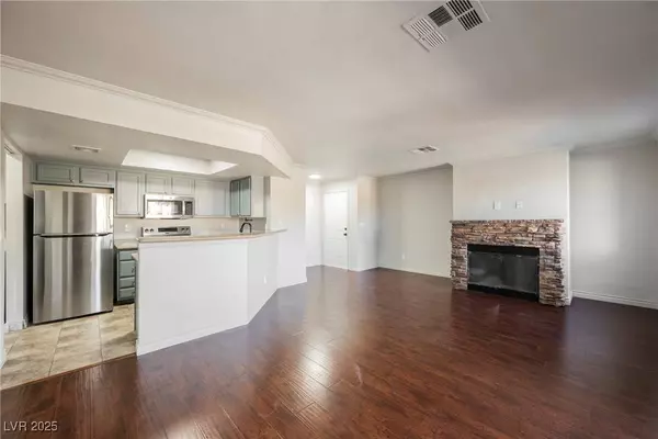 8600 W Charleston BLVD #2037, Las Vegas, NV 89117