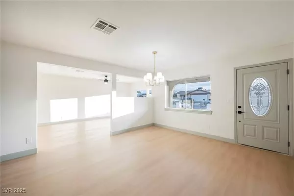 3785 Lone Oak ST, Las Vegas, NV 89115