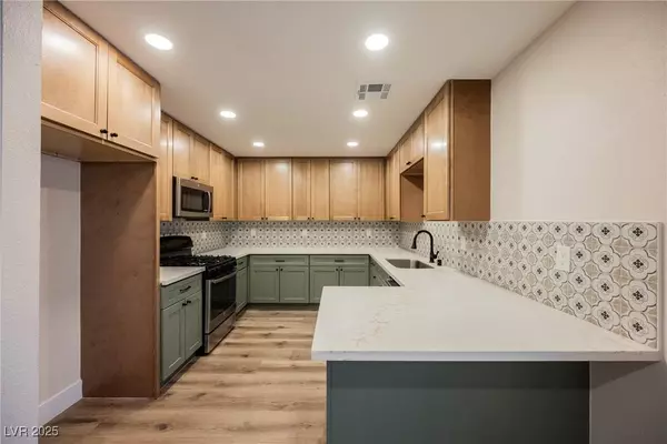 768 Santree CIR, Las Vegas, NV 89110