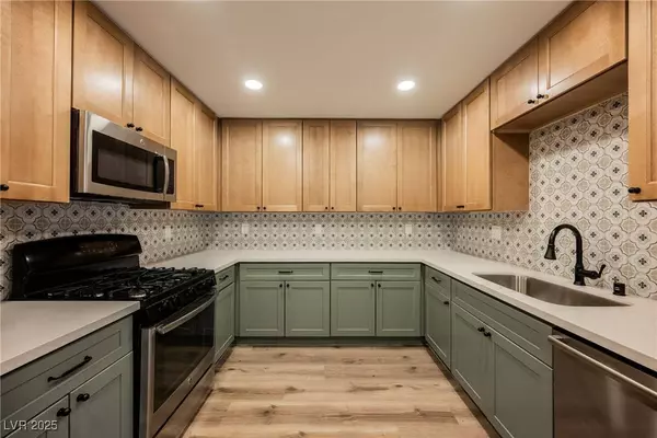 768 Santree CIR, Las Vegas, NV 89110