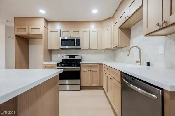 3785 Lone Oak ST, Las Vegas, NV 89115