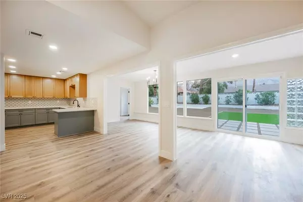 768 Santree CIR, Las Vegas, NV 89110