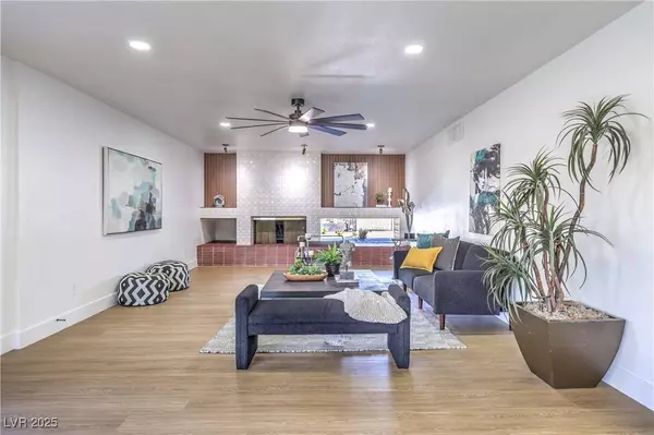 644 Lacy LN, Las Vegas, NV 89107