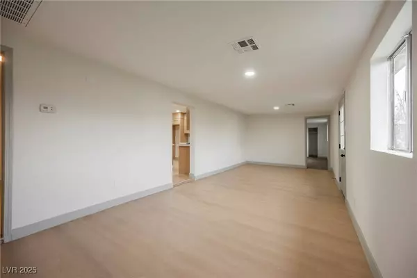 3785 Lone Oak ST, Las Vegas, NV 89115