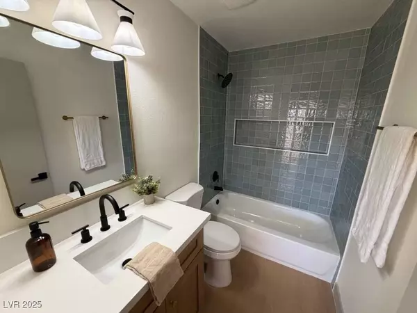 1905 Walker ST, Las Vegas, NV 89106