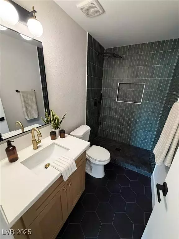 6601 Boxwood LN, Las Vegas, NV 89103