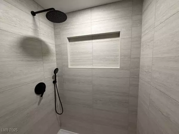 1905 Walker ST, Las Vegas, NV 89106