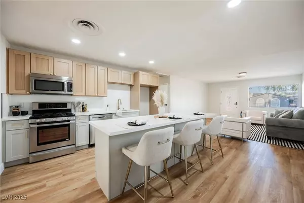 3114 Scarlet Oak AVE, Las Vegas, NV 89104