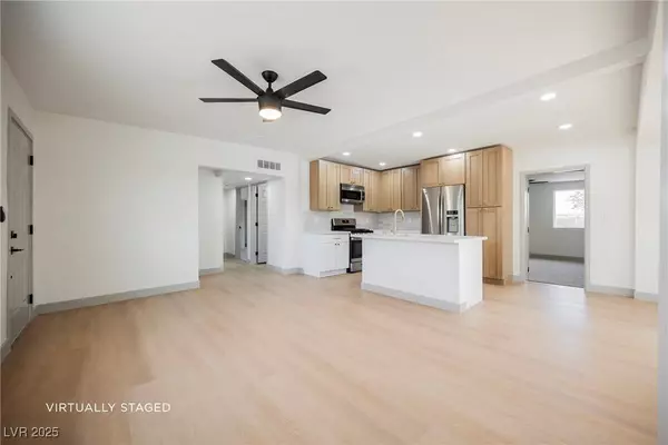 2816 Fort Sumter DR, North Las Vegas, NV 89030