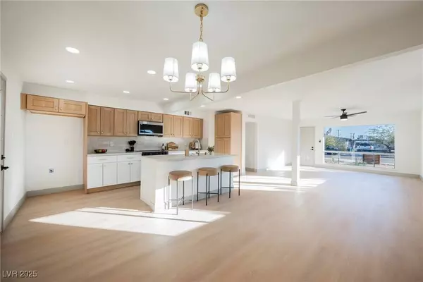 1905 Walker ST, Las Vegas, NV 89106